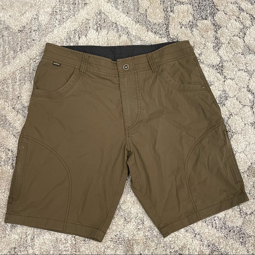 LIKE NEW - Men’s Kuhl shorts